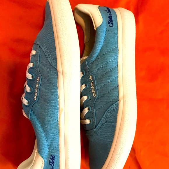 Limited edition adidas TNT Los Angeles TRUTH BE TOLD size 6 women’s BLUE-NWOT - Picture 6 of 6